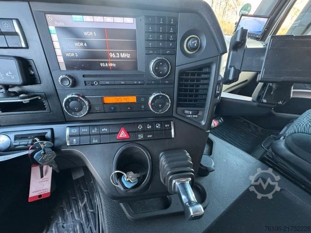 Kutu kamyonu MERCEDES-BENZ Actros 2545 6x2 Getränkewagen
