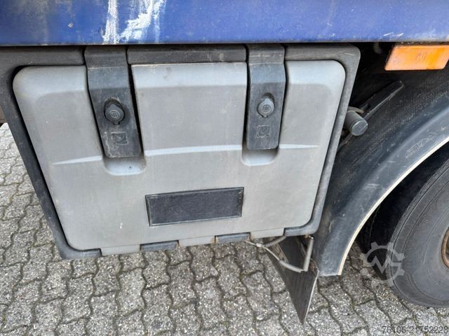 Kutu kamyonu MERCEDES-BENZ Actros 2545 6x2 Getränkewagen