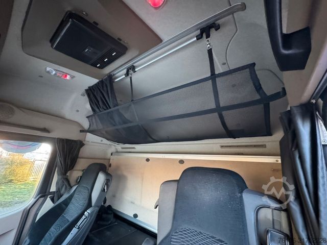 Kutu kamyonu MERCEDES-BENZ Actros 2545 6x2 Getränkewagen