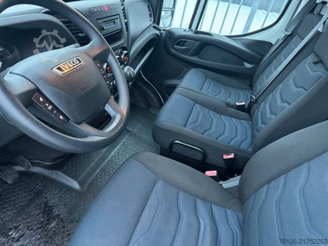 Furgon skrzyniowy IVECO Daily 35S16 Koffer mit Ladebordwand *Klima-aut.*