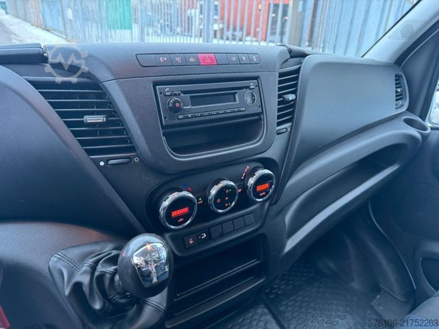 Furgon skrzyniowy IVECO Daily 35S16 Koffer mit Ladebordwand *Klima-aut.*