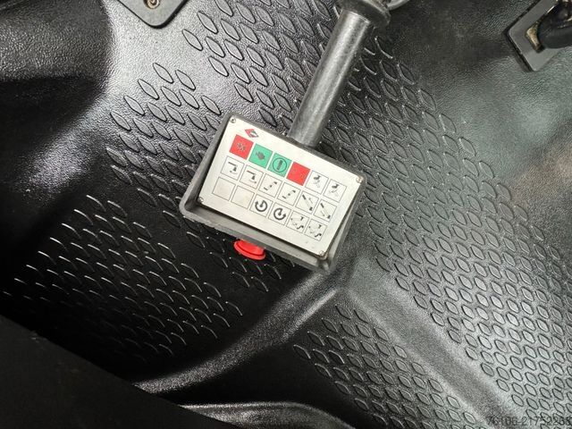 Podnośnik koszowy na samochodzie ciężarowym IVECO Daily 35S14 Hubarbeitsbühne Versalift 11,2 Meter