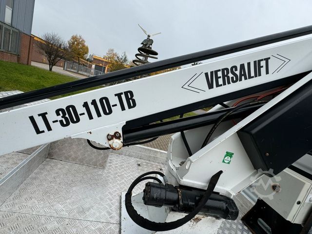 Podnośnik koszowy na samochodzie ciężarowym IVECO Daily 35S14 Hubarbeitsbühne Versalift 11,2 Meter