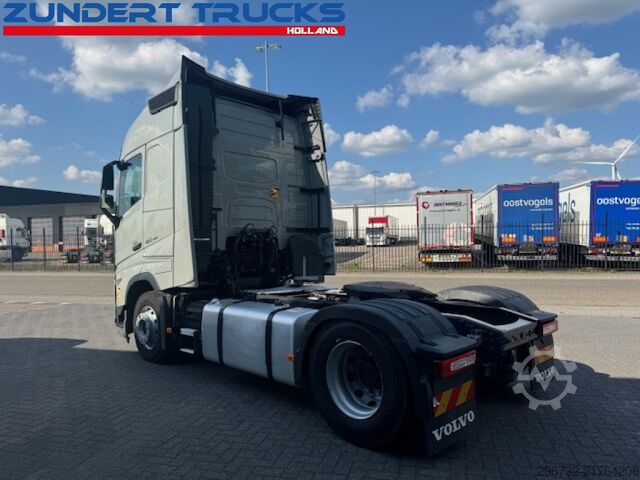 Standaard-SZM Volvo FH 460 GLOBETROTTER,IPARCOOL,2 TANKS, 2 BEDS