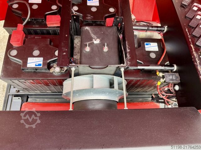 Spazzatrice aspirante uomo a bordo Stolzenberg Twin Top TT 1100 / E Aufsitzkehrmaschine