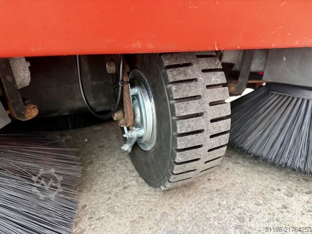 Spazzatrice aspirante uomo a bordo Stolzenberg Twin Top TT 1100 / E Aufsitzkehrmaschine