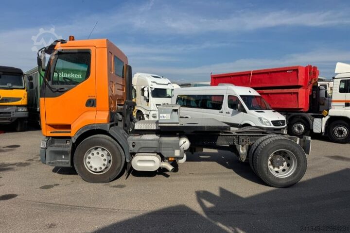 Chassi de caminhão RENAULT Premium 370 4x2