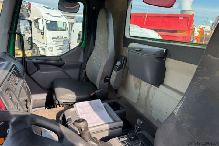 Chassi de caminhão RENAULT Premium 370 4x2