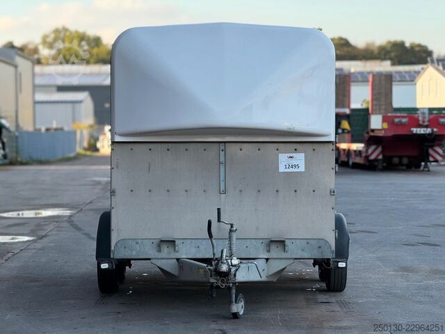 Atrelado de transporte de cavalos IFOR WILLIAMS SB 2 TA35 PKW Tandem Viehanhänger