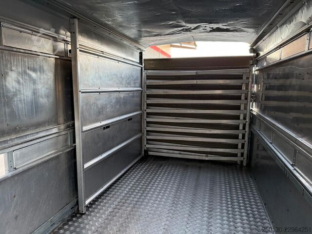 Atrelado de transporte de cavalos IFOR WILLIAMS SB 2 TA35 PKW Tandem Viehanhänger