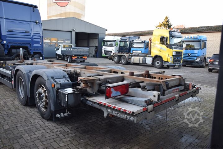 Camión con caja móvil MAN TGX  XXL 460 Retarder Standklima MOTORSCHADEN !!!