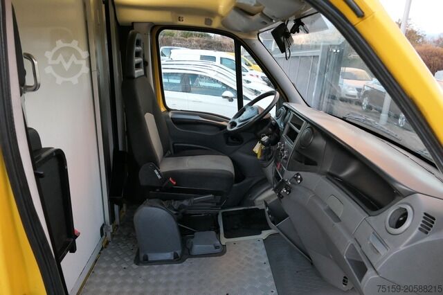 Skåpbil iveco Daily 35 S11 C30C AUTOMATIK KAMERA Regale LUFT DURCHGANG EURO-5 CoC