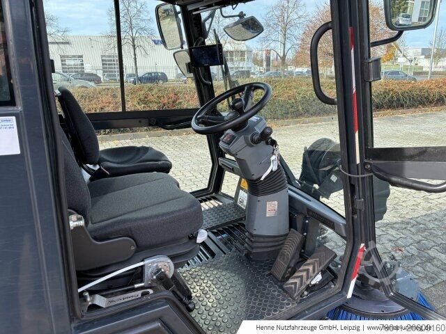 Landbouwmachine Schmidt Kehrmaschine Swingo 200+