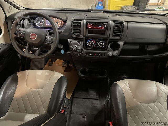 τροχόσπιτο/αυτοκινούμενο τροχόσπιτο Fiat Ducato Weinsberg Carabus 600 K|2022 EURO 6 | Venditore professionale