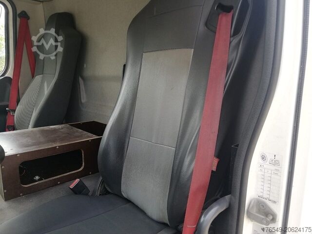 PLOŠINA S RAMPAMI Renault D 180 Q.li - 280 Cv