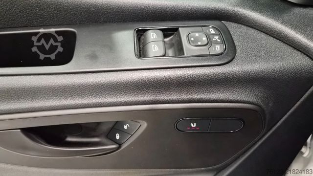 Μίνι λεωφορείο MERCEDES-BENZ 519  Allrad 4 x 4 Lagerfahrzeug Stock 20 Sitzer