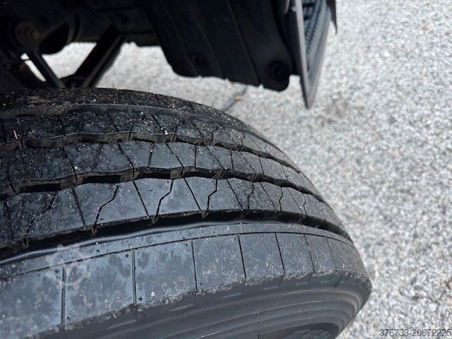 Sandučar kamion IVECO ML160E25/P E6C Klima Koffer 8,49 mtr.