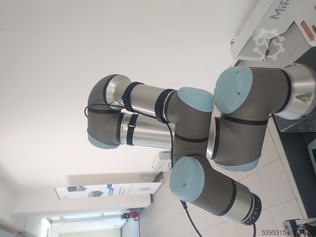 Robot industriel Universal Robots UR 16e