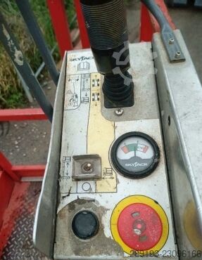 Çalışma aşamaları makas Skyjack SJ 12 Elektro 5,65 m