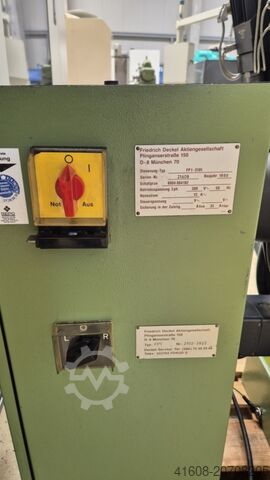 Tool Room Milling Machine - Universal DECKEL FP 1