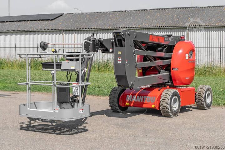Kloubová teleskopická pracovní plošina Manitou 150 AET JC 3D