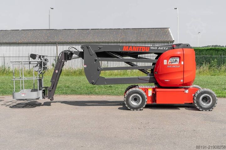 Kloubová teleskopická pracovní plošina Manitou 150 AET JC 3D