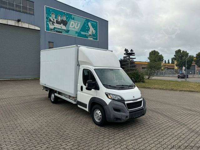 Vrachtwagen met bakwagen PEUGEOT Boxer Koffer *2 Große Türen*Klima*TÜV NEU !