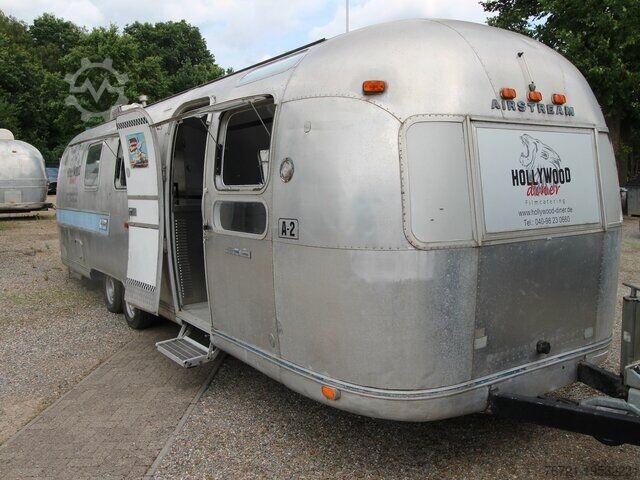 Försäljningssläp Airstream Land Yacht Sovereign Catering + Foodtrailer