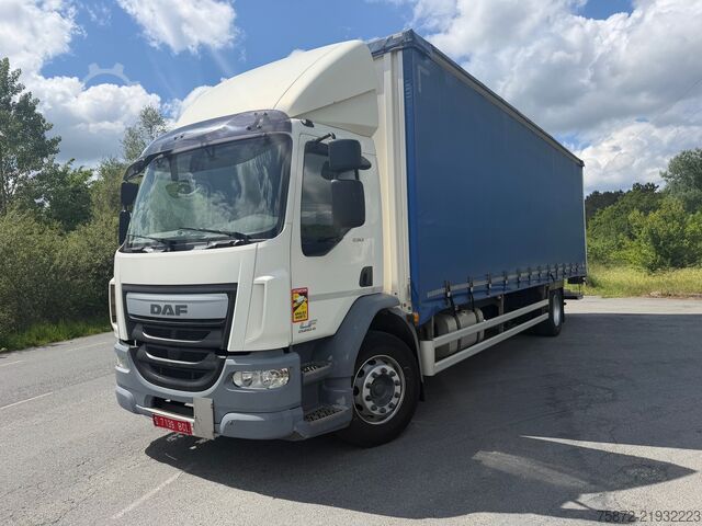 Camión plataforma con toldo DAF LF 290 19T EURO 6 TAULINER 8,85M