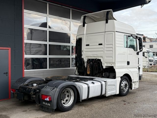Ciągnik siodłowy typu volume MAN TGX 18.440 XLX MEGA Klimaauto Motorbremse 2xTank