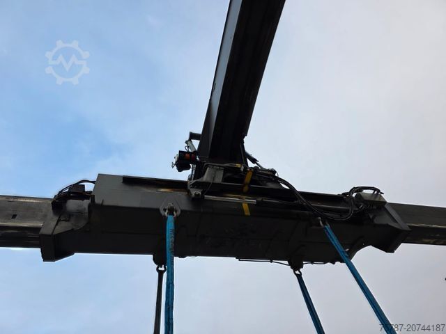 Container stacker  Liebeherr LRS V 645 Reachstacker/ Contlader