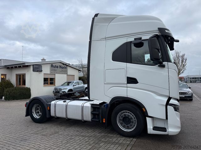 Standardowy ciągnik siodłowy IVECO S-Wax 480/Intarder/Hydraulik/Navi/Spoiler/EURO6D