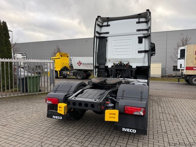 Standardowy ciągnik siodłowy IVECO S-Wax 480/Intarder/Hydraulik/Navi/Spoiler/EURO6D