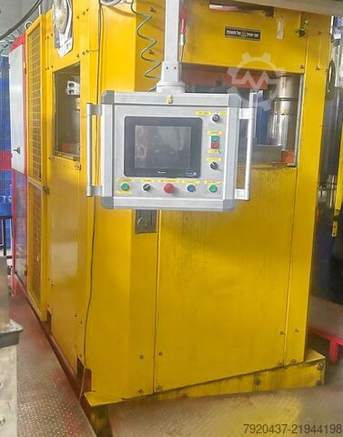 Hydraulic press  2000T