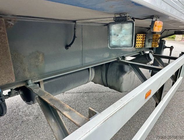 Reefer semitrailer  Gray & Adams AND CITY TRAILER CARRIER VECTOR 185