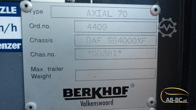Touringcar BERKHOF Axial SB4000 - 51 Sitze Analoge Tacho