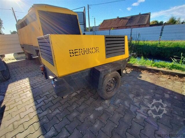 Compresor mobil KAESER M32