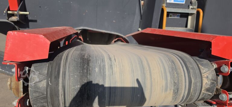 Unidade de britagem Sandvik QJ241 jaw crusher