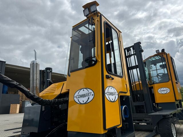 4-way forklift Combilift C3000/Triplex 5500 mm /Perfect condition