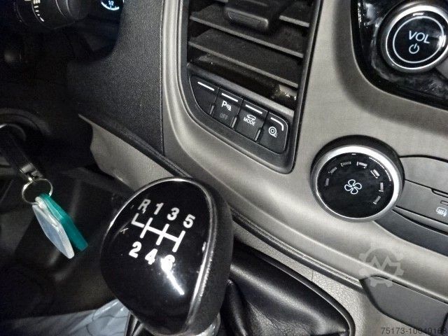 Furgão de painéis FORD Transit Custom Kasten 340 L1H1 Trend Navi Klima