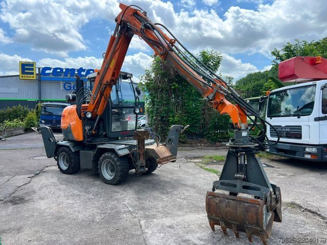 Excavadora móvil AHLMANN HANSA 531 H 4x4