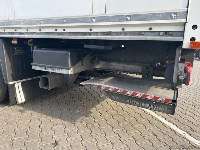 Koffer Schmitz Cargobull SCB S3B / Box / Loadlift / 2x Liftas / APK 03-27