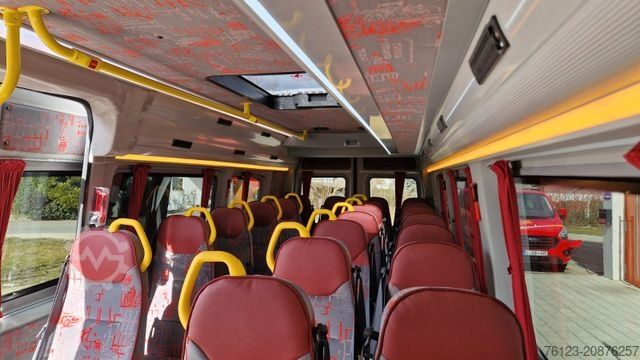 Minibusz MAN TGE 22 Sitze GSR2 COC Lagerfahrzeug Stock