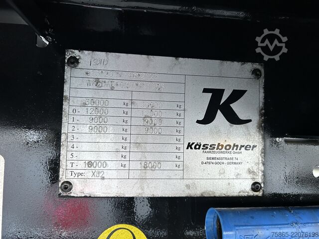 Koffer Kässbohrer Maxima XJ2 / Box / Laadklep 2500 kg / Liftas