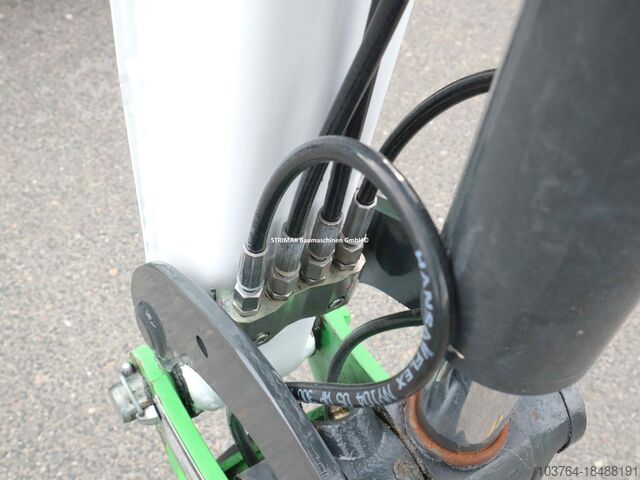 Mini excavator Bobcat E19