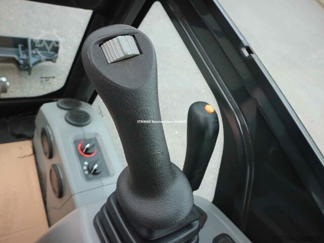 Mini excavator Bobcat E19