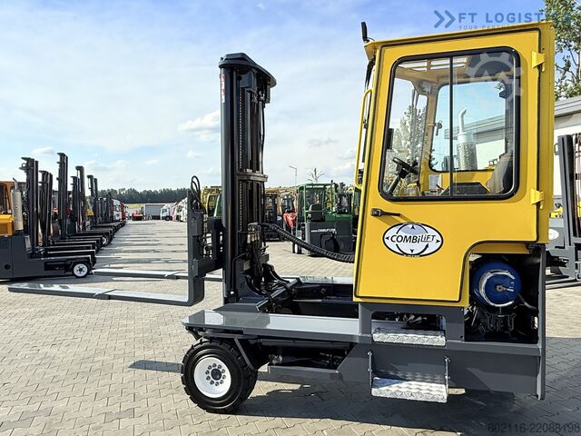 Carrello elevatore a 4 direzioni Combilift C5000XL GAS TRIPLEX 6000 EXTENDABLE FORK