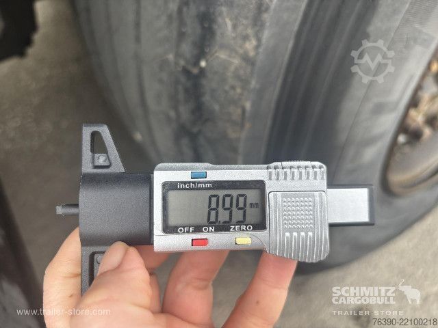 Semiremorcă deschisă cu prelată Schmitz Cargobull Semitrailer Curtainsider Mega