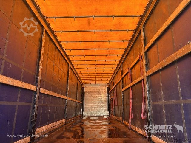 Semiremorcă deschisă cu prelată Schmitz Cargobull Semitrailer Curtainsider Mega