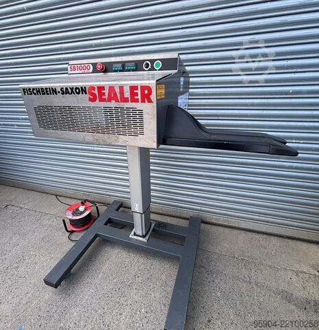 Machine de scellage de sacs Saxon Continuous Bag Sealer SB1000 Electric Lift Mast
